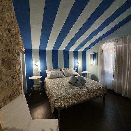 Bed and Breakfast Lo scarabeo Casale di Pari Habitación foto